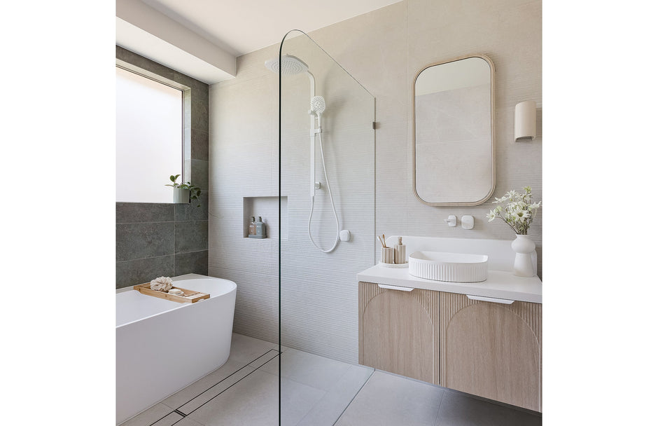 Nuage Shower / Wall Mixer - Lead Free