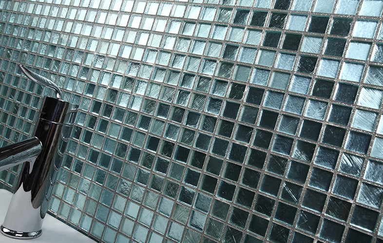 Gem Gn04 Mirror Glass Mosaic in a room setting