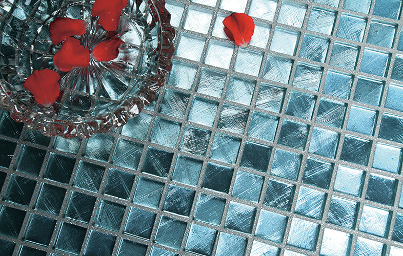Gem Gn04 Mirror Glass Mosaic in a room setting