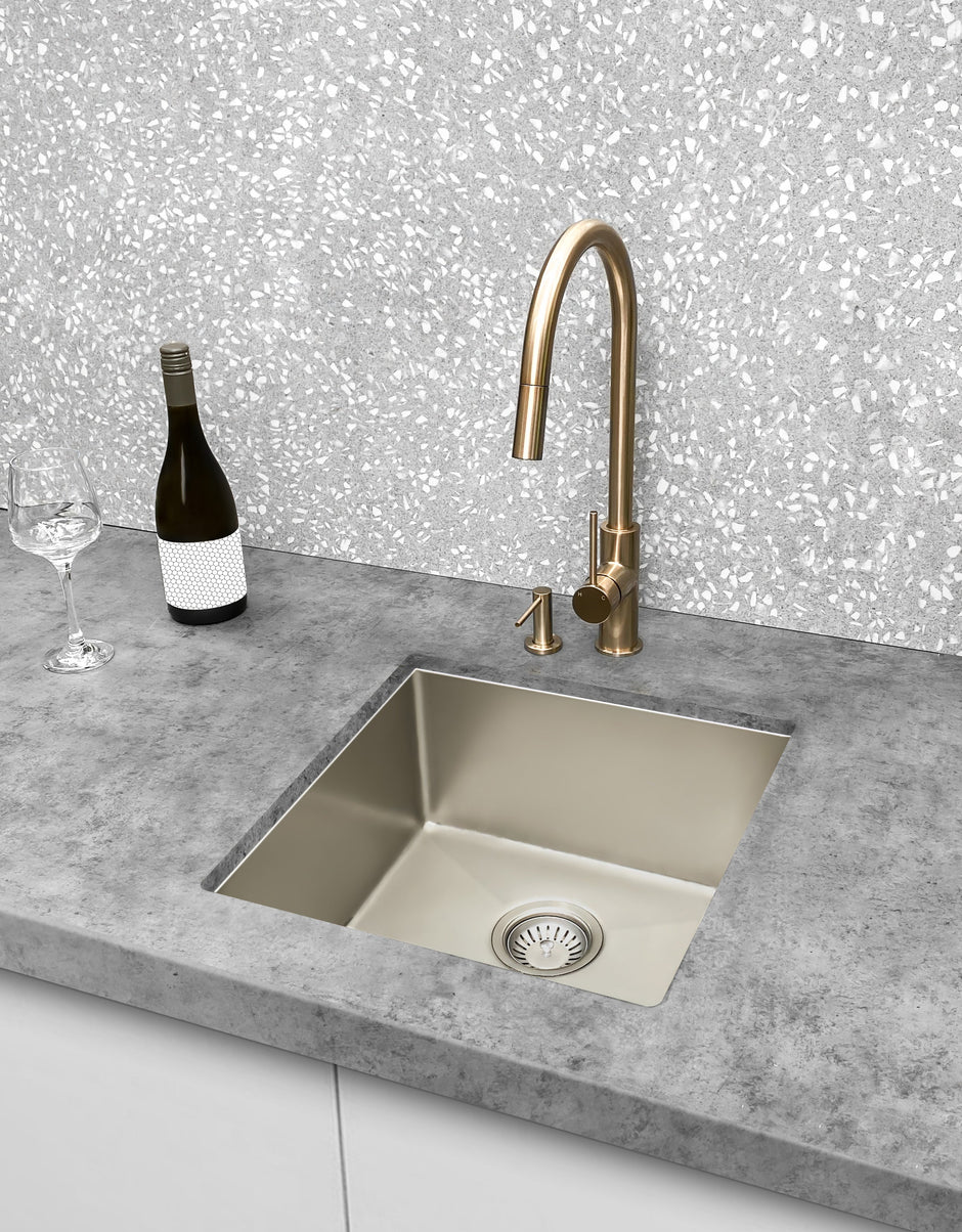 Round Piccola Pull Out Kitchen Mixer Tap - Champagne