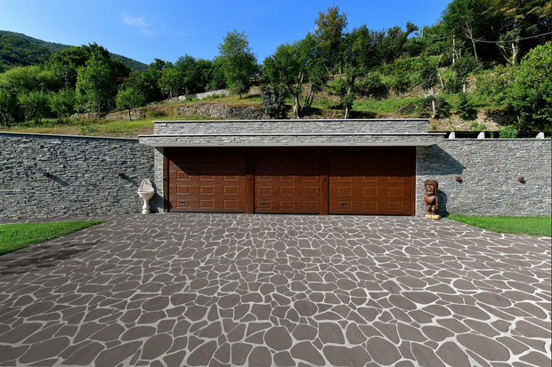 Pietra Blu Bluestone Look Porcelain Tiles