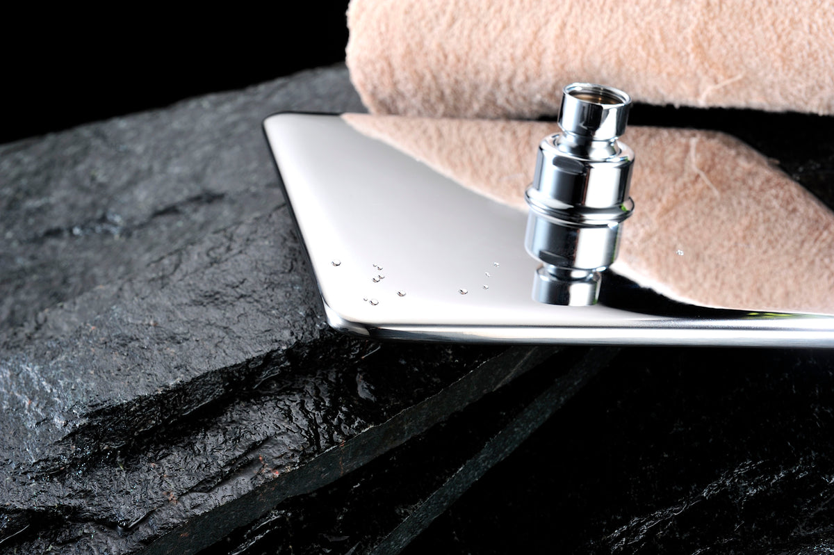 Zenmo Doccia Square Shower Head 6mm Thick lifestyle