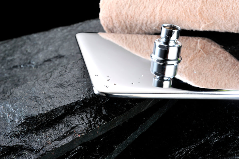 Zenmo Doccia Square Shower Head 6mm Thick lifestyle