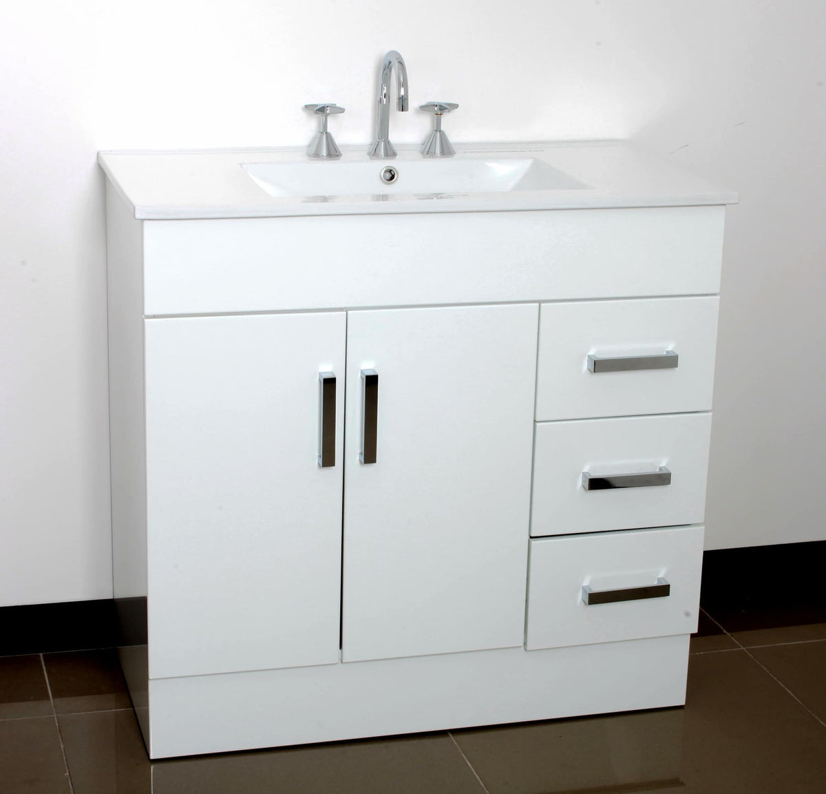 Zenmo Novo Floor Standing Vanity 900mm lifestyle