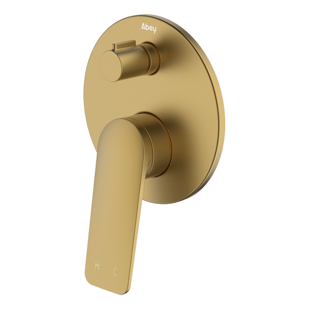 Vela Diverter Mixer in Brushed Brass