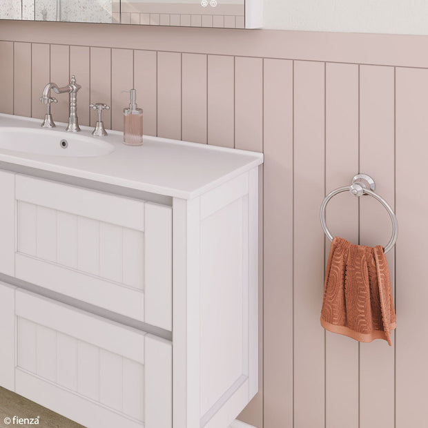 Lillian Towel Ring