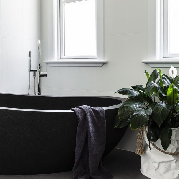 Autumn 1700mm Freestanding Bath