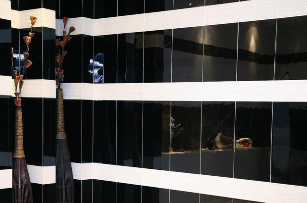Stream Super White Crystal Glass Mosaic in a room setting