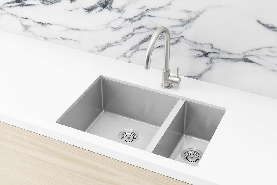 Lavello Kitchen Sink - One & Half Bowl 670 x 440 - PVD Brushed Nickel