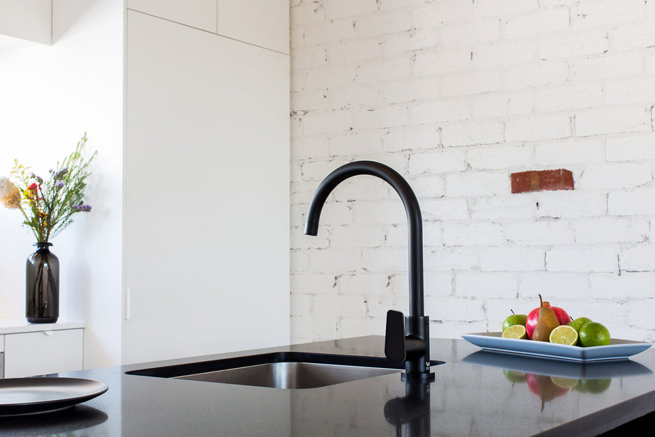 Round Gooseneck Kitchen Mixer Tap with Paddle Handle - Matte Black