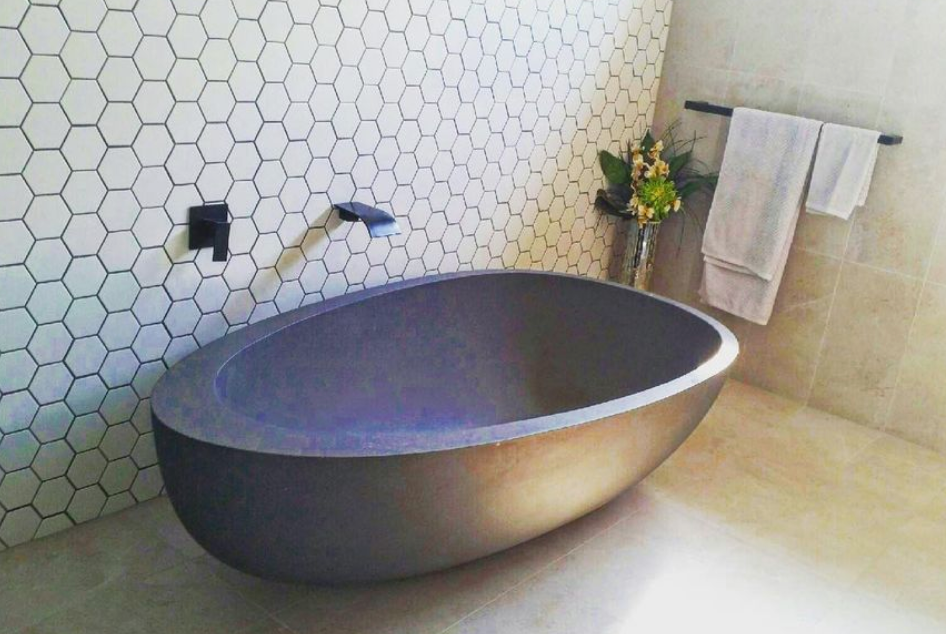 Whitney 1600mm Freestanding Bath