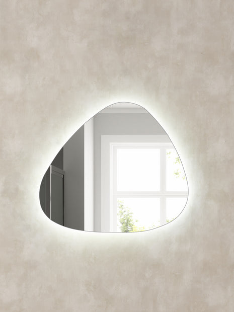 Avia Arco LED Mirror lifestyle
