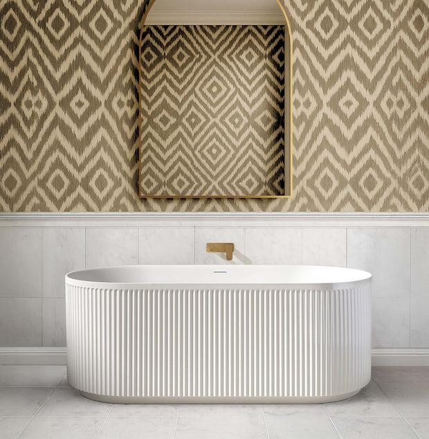 Attica Havana 1500 Gloss White Fluted Bath with Overflow
