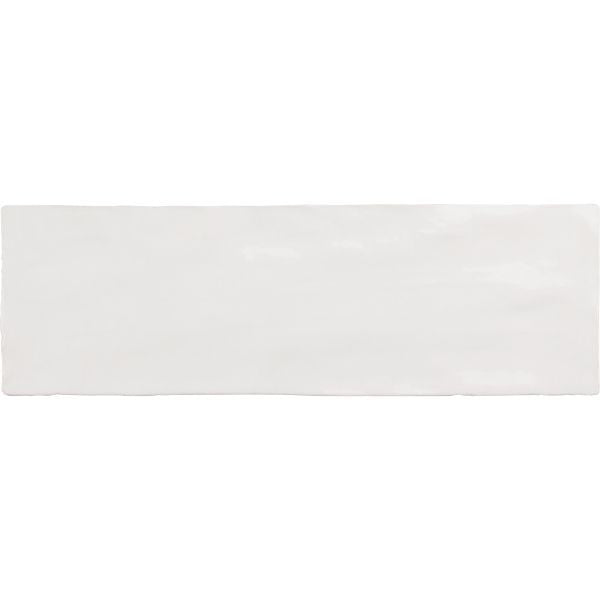 La Riviera Blanc Gloss Ceramic Subway Tiles in a room setting