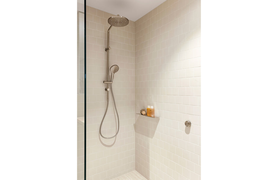 Phoenix Ormond Twin Shower shower set