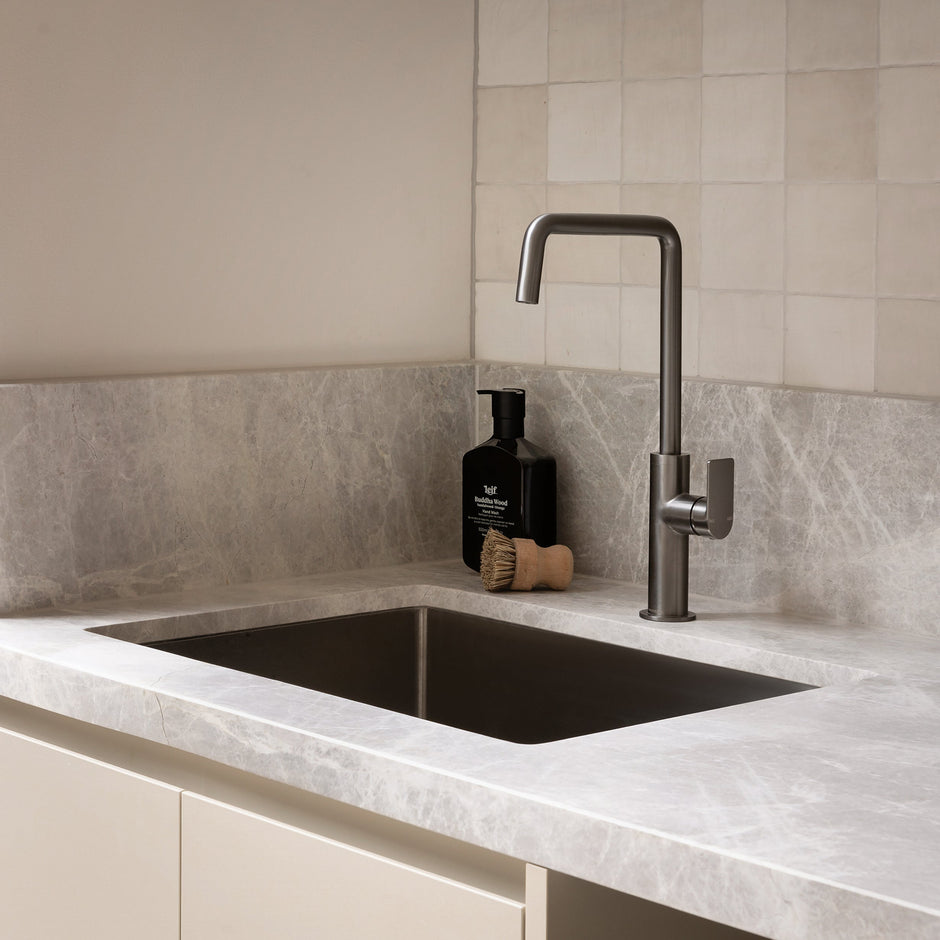 4000 Series Large Single Bowl Sink - Stainless Steel