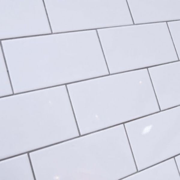 White Gloss Ceramic Subway Tiles 100x200mm tile